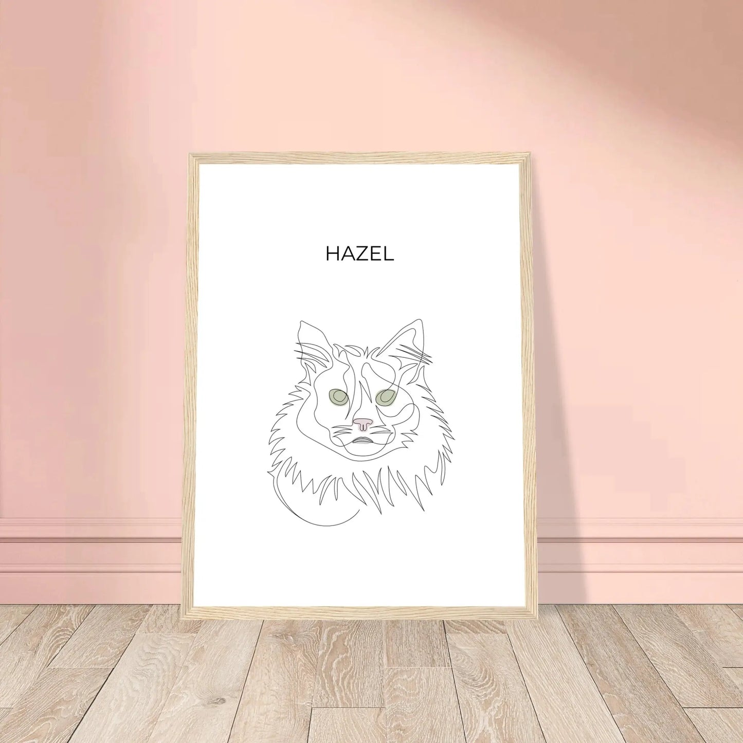 Minimalistisches One Line Art Katzenportrait mit Namen Hazel, individuelles Haustierportrait nach Fotovorlage im modernen Stil als Wandbild mit holzfarbenen Rahmen in 30x40cm.